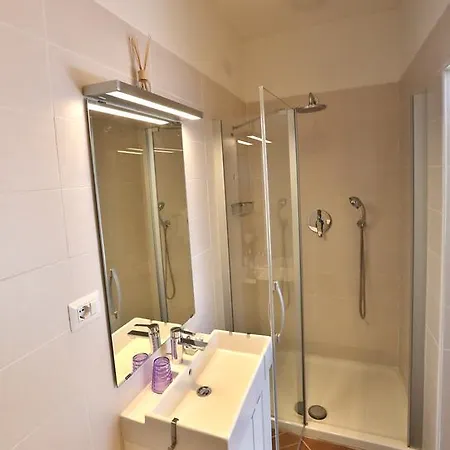 Casa Baroli Alojamento de Acomodação e Pequeno-almoço Cannobio